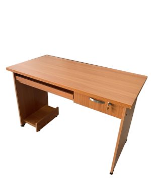 Bàn để máy tính cho học sinh